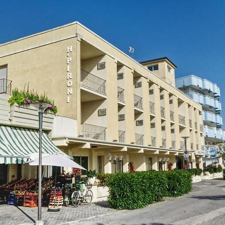 Hotel Pironi San Mauro Mare Εξωτερικό φωτογραφία